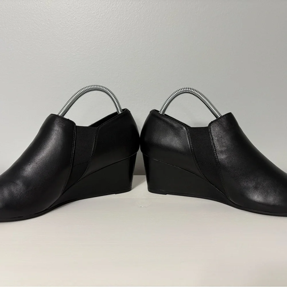 Vionic Stanton Black Leather Wedge Booties – Size 9 - Picture 2 of 12
